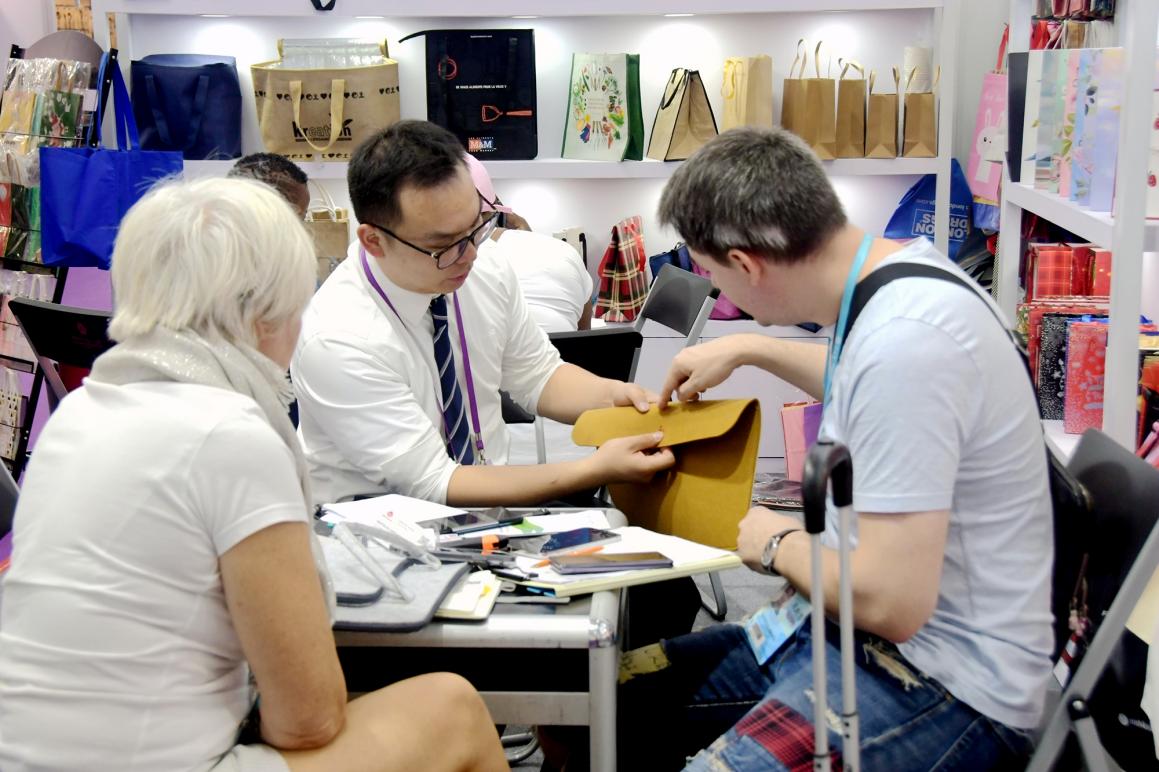 圖片2(右).jpg 圖片2(右).jpg