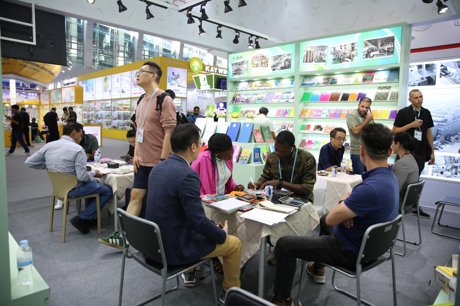 廣交會(huì)三期 (33).jpg 廣交會(huì)三期 (33).jpg